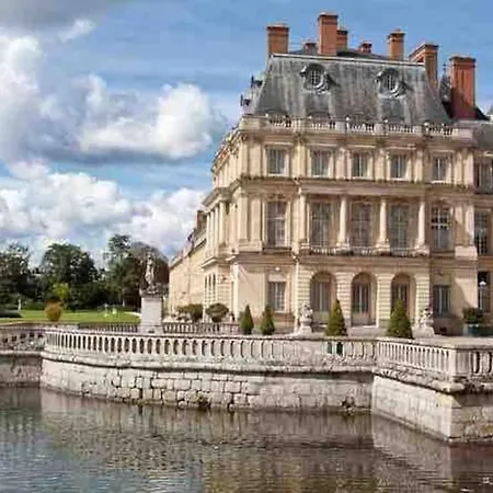 Apartment La Pause Allongee - Hypercentre Fontainebleau